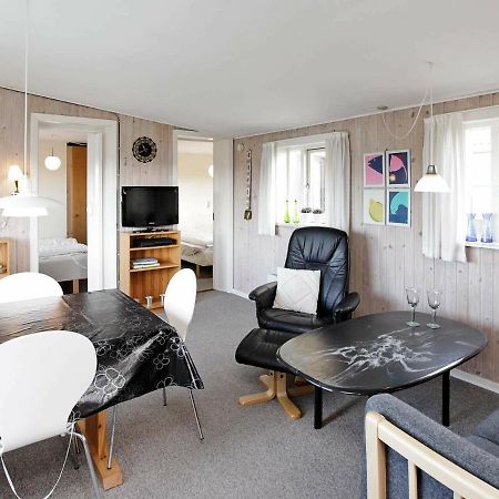 4 Person Holiday Home In Vejers Strand Eksteriør billede