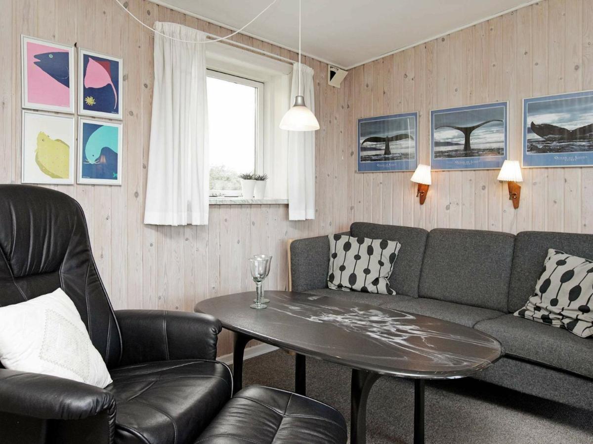 4 Person Holiday Home In Vejers Strand Eksteriør billede